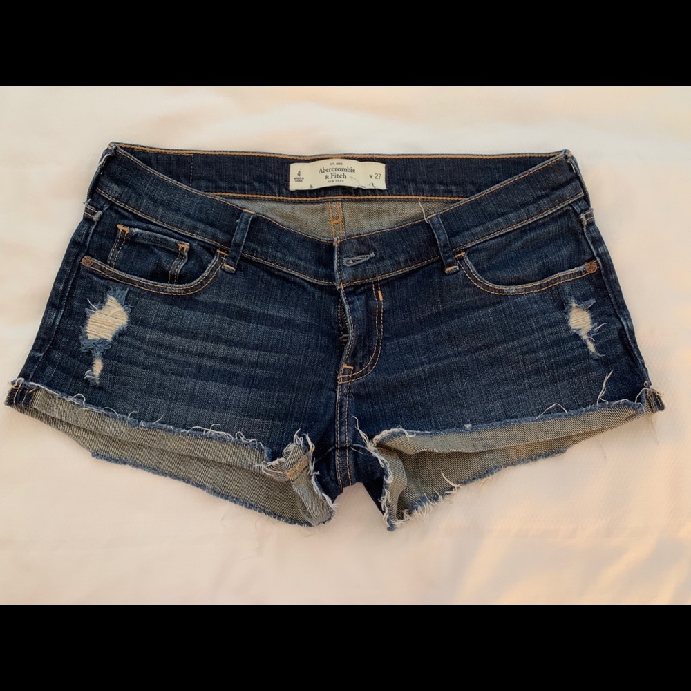A&F cut off shorts